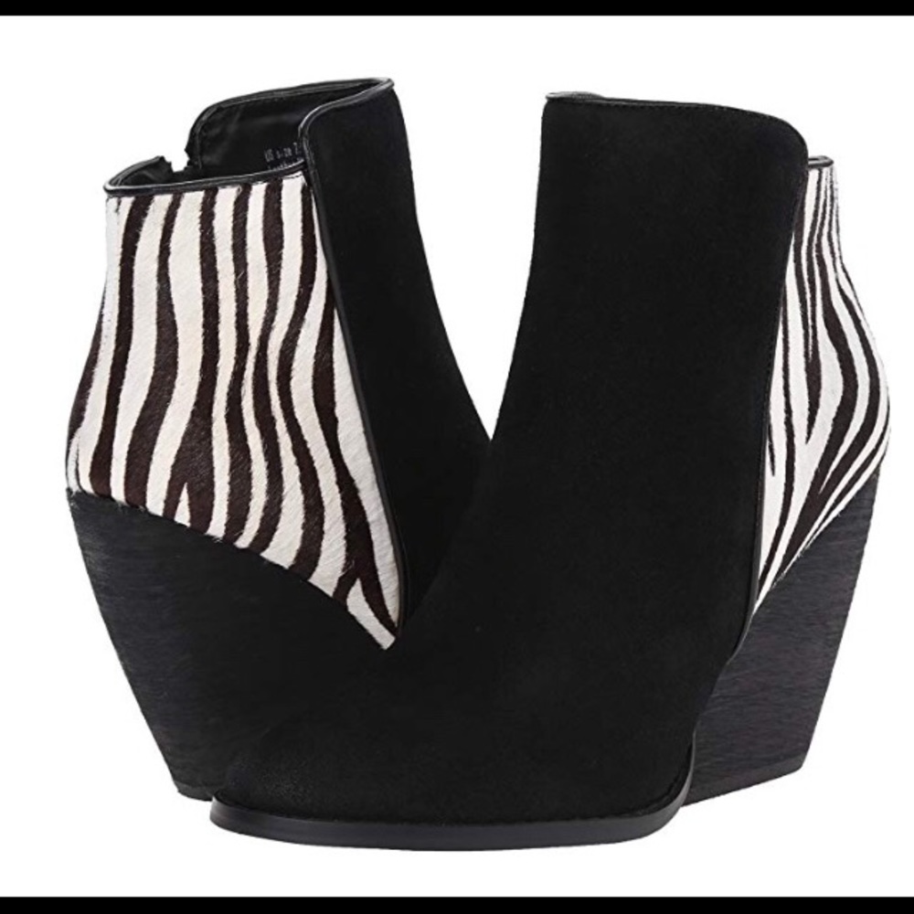 Very Volatile Wedge Black/Zebra Booties. Sz 8. NWB